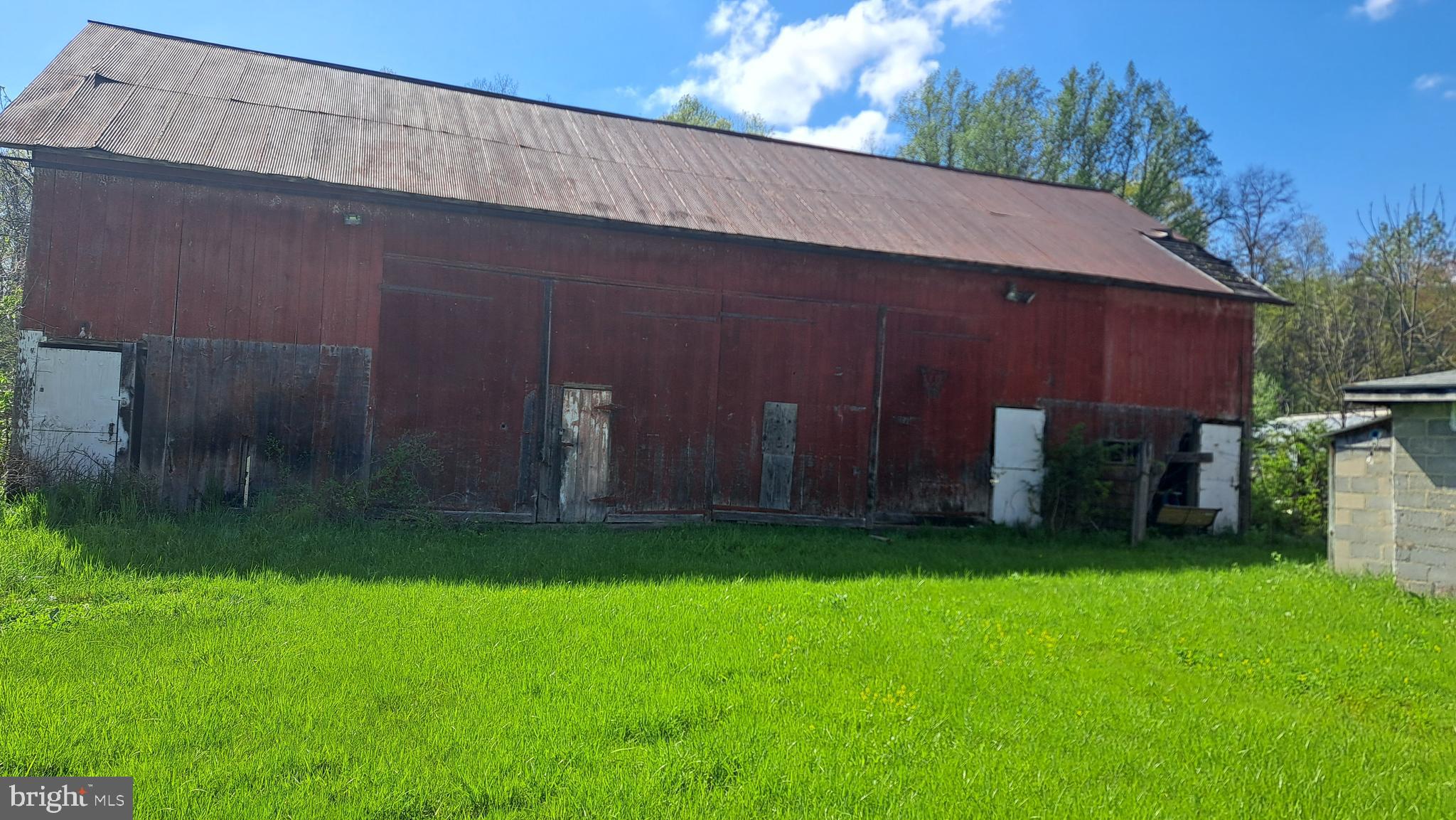 1071 Manada Bottom Road Harrisburg, PA 17112 - Photo 3 of 37 Gallery Image 3