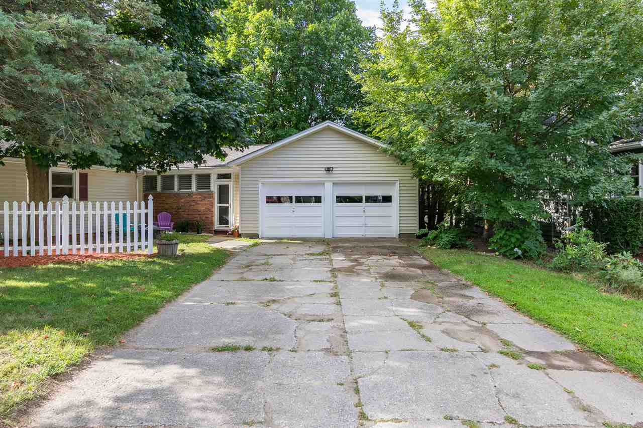 166 Shore Road Burlington, VT 05408 - Photo 6 of 37 Gallery Image 6
