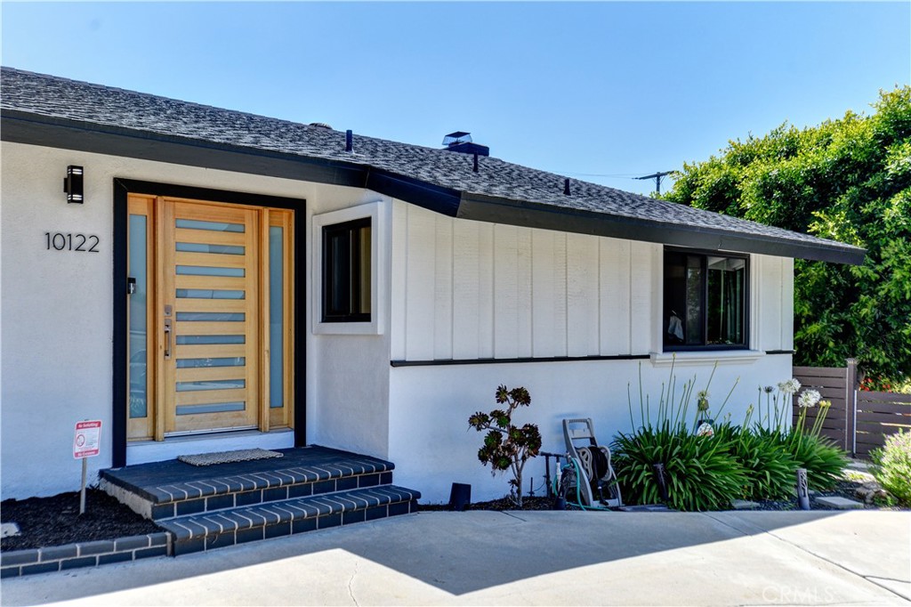 10122 Groveside Avenue Whittier, CA 90603 - Photo 2 of 37 Mid Century Front Door Vibe