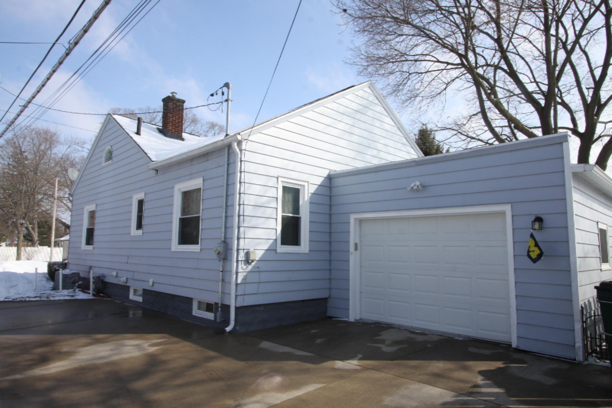 403 First Street North Muskegon, MI 49445 - Photo 6 of 36 IMG_9521