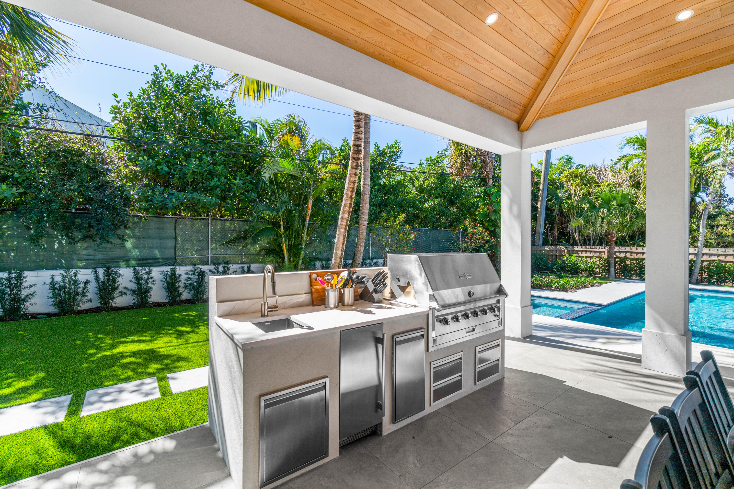 18 Northwest 15th Street Delray Beach, FL 33444 - Photo 23 of 29 a view of a patio with a yard