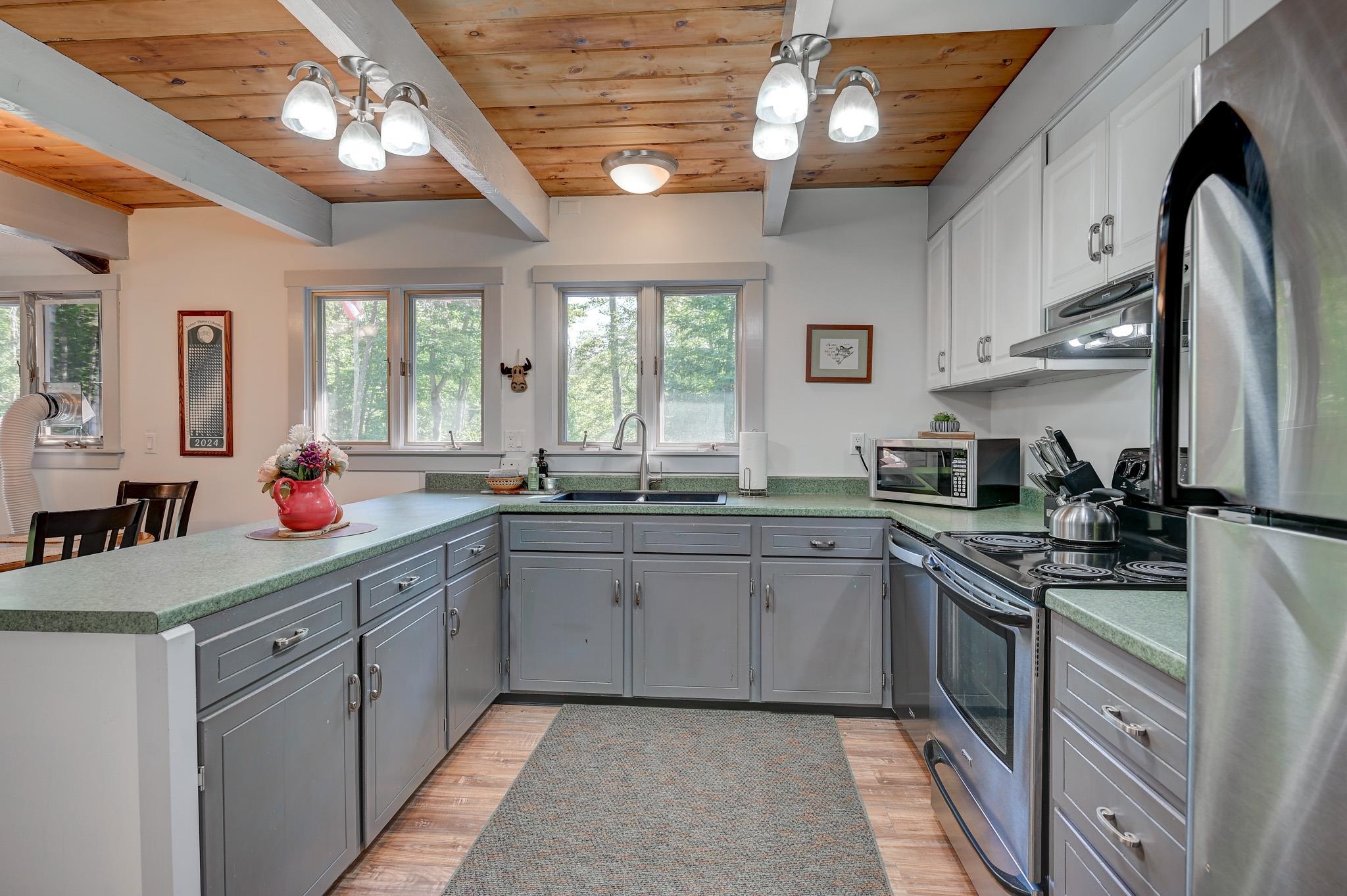 186 Ledgewood Road Conway, NH 03860 - Photo 13 of 37