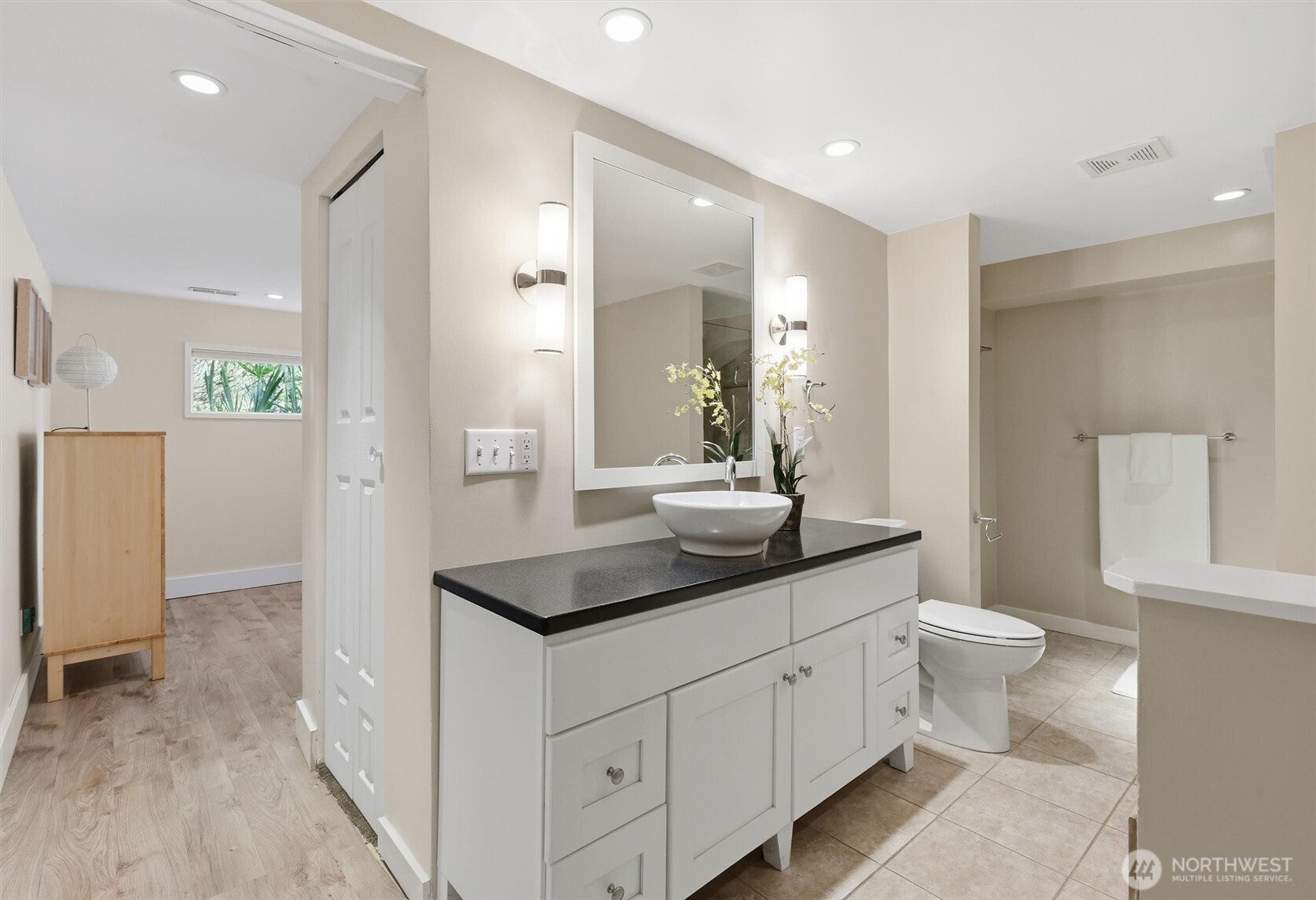 4725 Southwest Graham Street Seattle, WA 98136 - Photo 24 of 39 Gallery Image 24