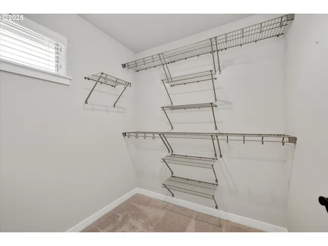 $439,900 | 17310 Southeast Crossroads Avenue, Happy Valley, OR 97089