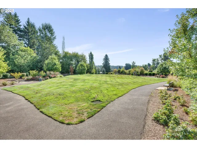 $439,900 | 17310 Southeast Crossroads Avenue, Happy Valley, OR 97089