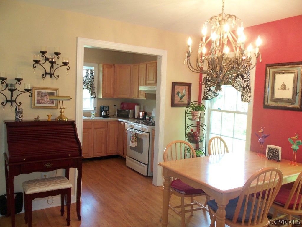368 Cata Road Cumberland, VA 23040 - Photo 16 of 24 Kitchen work area off dining room