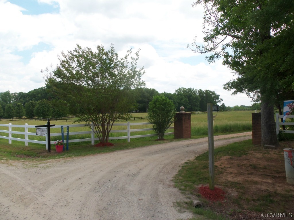 368 Cata Road Cumberland, VA 23040 - Photo 4 of 24 Brick columned landscaped entrance