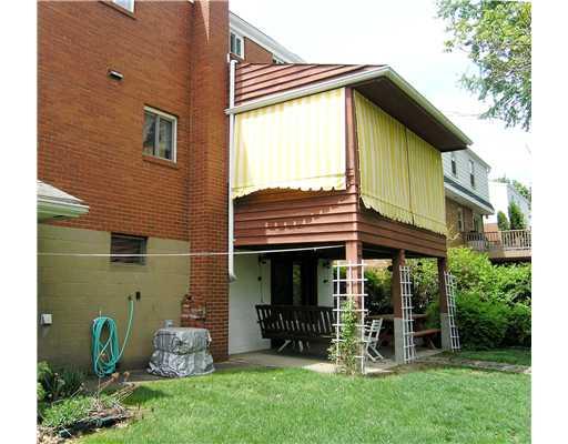 46 Rose Leaf Road Pittsburgh, PA 15220 - Photo 14 of 14 Exterior Back.