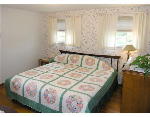 46 Rose Leaf Road Pittsburgh, PA 15220 - Photo 6 of 14 Master Bedroom.