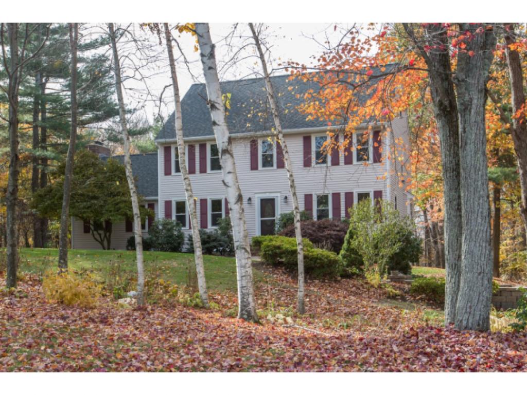 4 Coventry Lane Derry, NH 03038 - Photo 2 of 33 Gallery Image 2