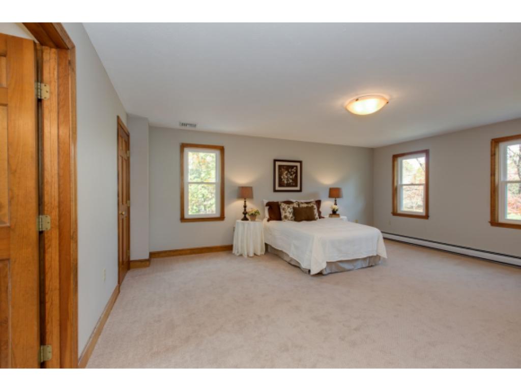 4 Coventry Lane Derry, NH 03038 - Photo 19 of 33 Gallery Image 19
