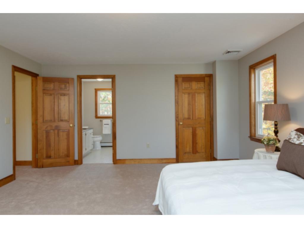 4 Coventry Lane Derry, NH 03038 - Photo 23 of 33 Gallery Image 23