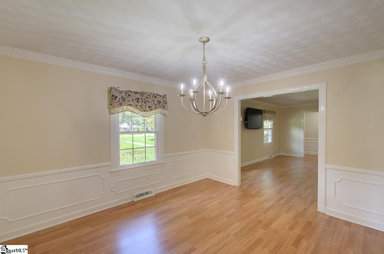 202 Ridgecrest Court Simpsonville, SC 29680 - Photo 14 of 49