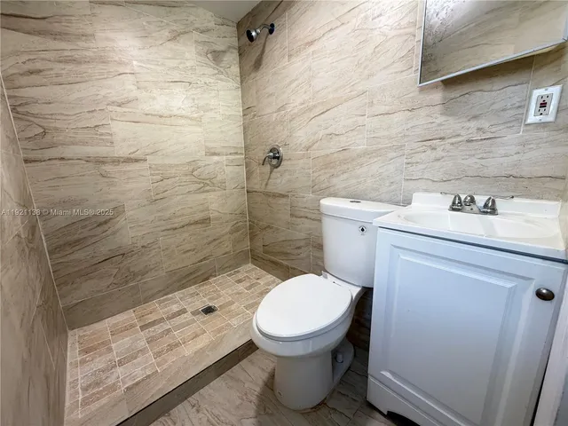 $1,200 | 1927 Arthur Street, Unit STUDIO, Hollywood, FL 33020