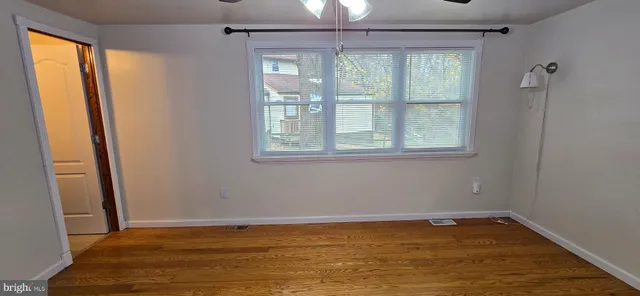 a view of kitchen with washer and dryer