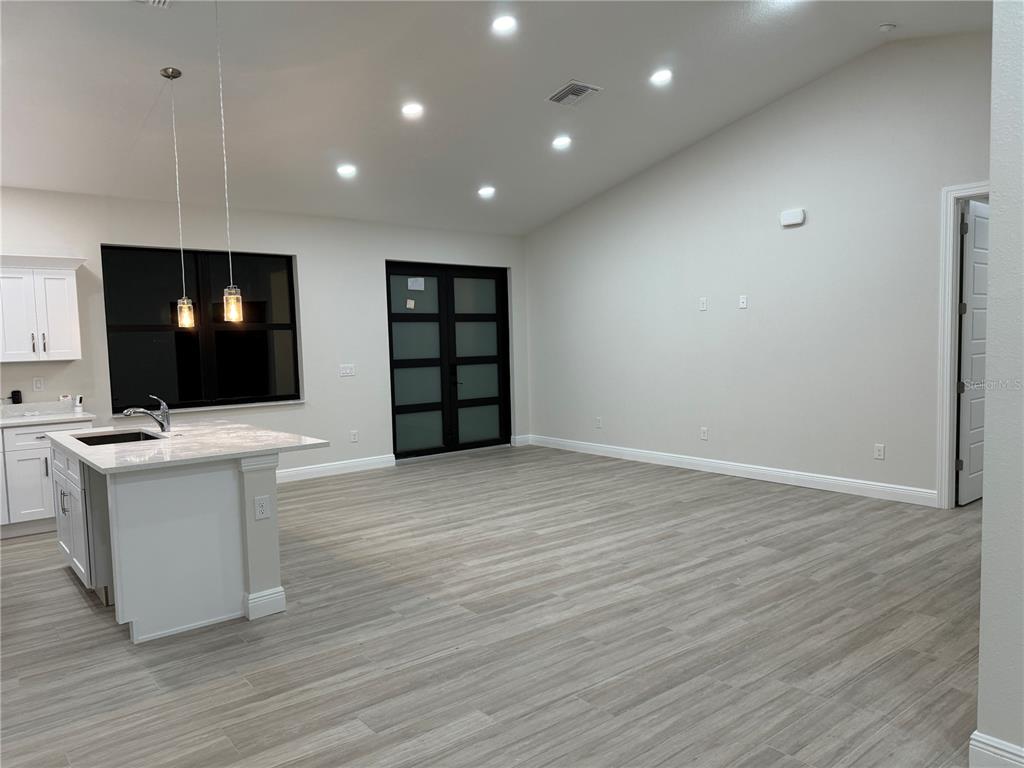 20296 Rutherford Avenue Port Charlotte, FL 33952 - Photo 4 of 32