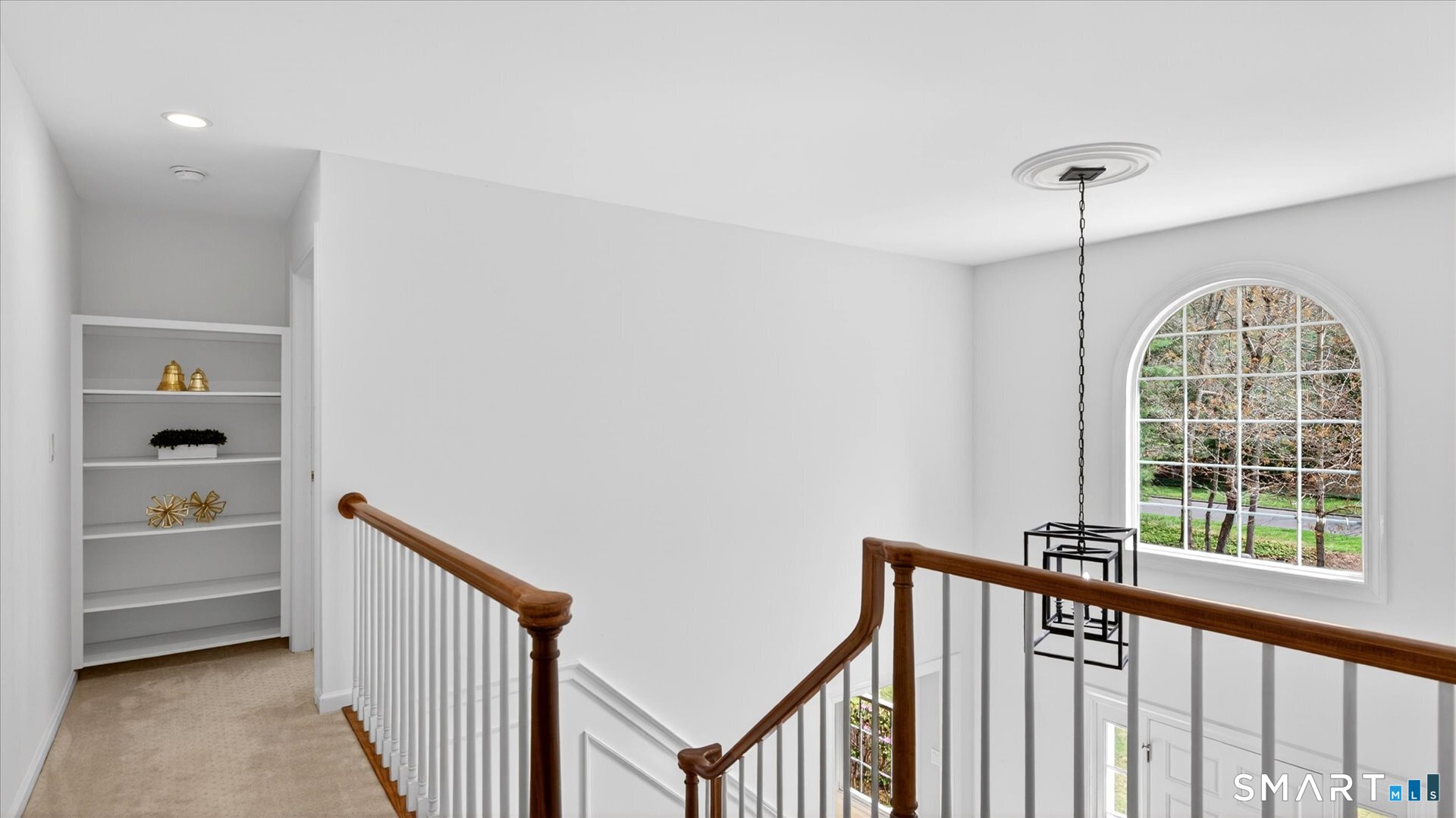 138 Cold Spring Road Avon, CT 06001 - Photo 17 of 36 Upper level landing.