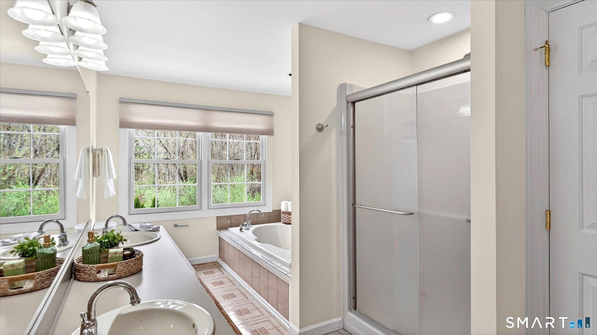 138 Cold Spring Road Avon, CT 06001 - Photo 20 of 36