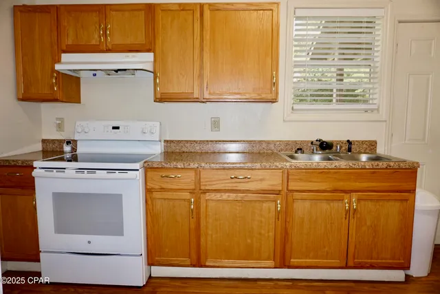 $95,000 | 40 West Barnes Avenue, Chattahoochee, FL 32324