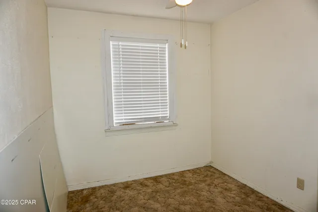 $95,000 | 40 West Barnes Avenue, Chattahoochee, FL 32324