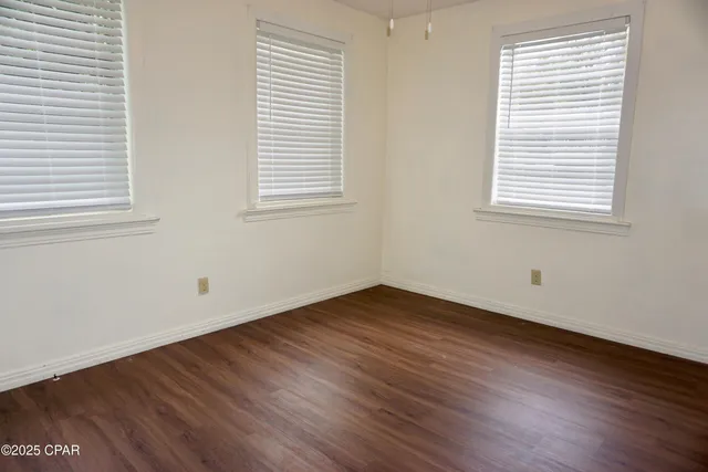 $95,000 | 40 West Barnes Avenue, Chattahoochee, FL 32324