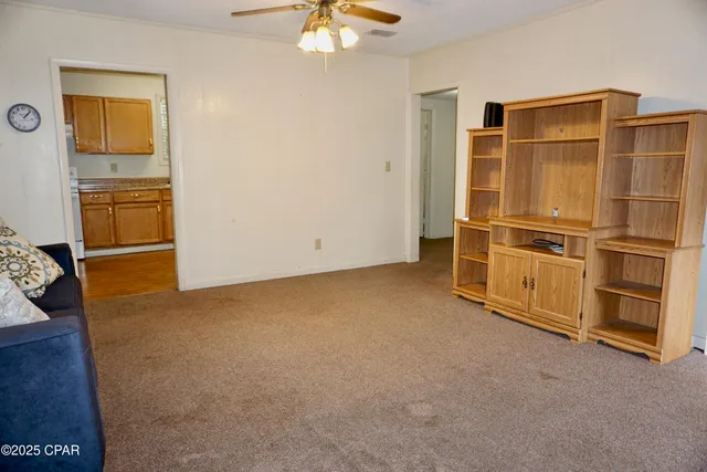 $95,000 | 40 West Barnes Avenue, Chattahoochee, FL 32324