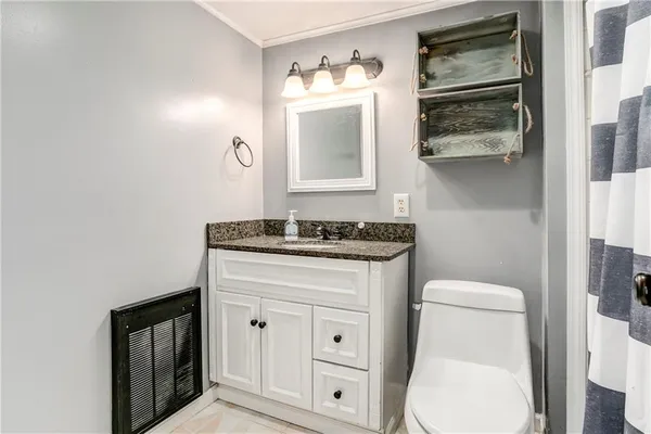 $315,000 | 405 East 267th Street, Cleveland, MO 64734