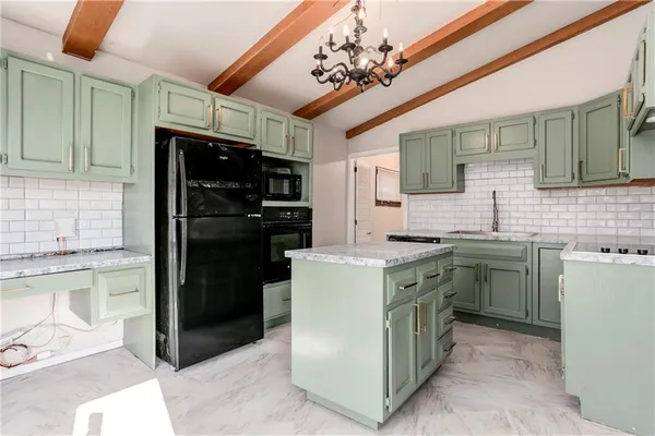 $315,000 | 405 East 267th Street, Cleveland, MO 64734
