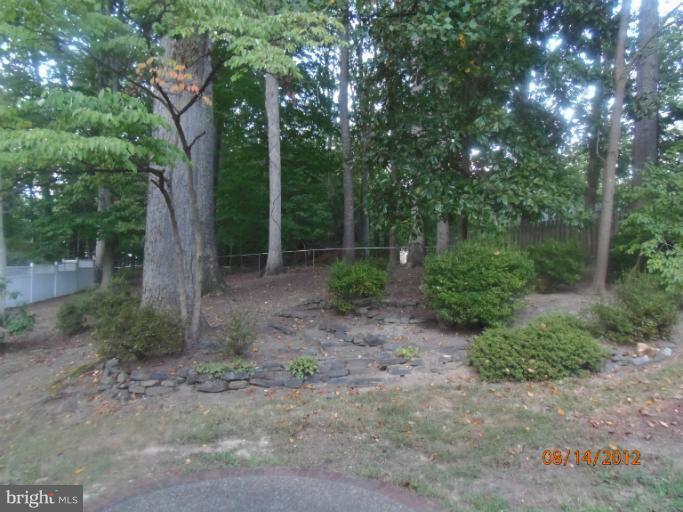18323 Cabin Road Triangle, VA 22172 - Photo 19 of 30 View