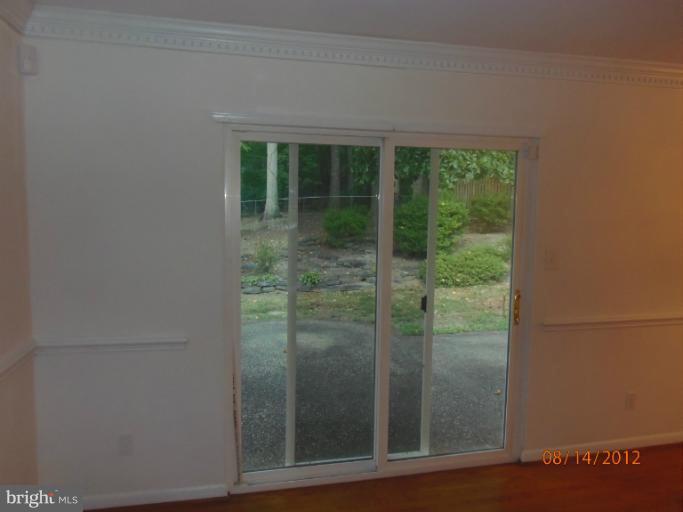 18323 Cabin Road Triangle, VA 22172 - Photo 9 of 30 View