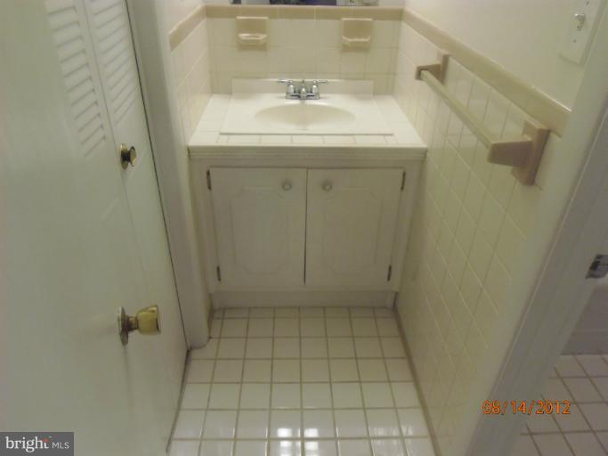 18323 Cabin Road Triangle, VA 22172 - Photo 10 of 30 Bath