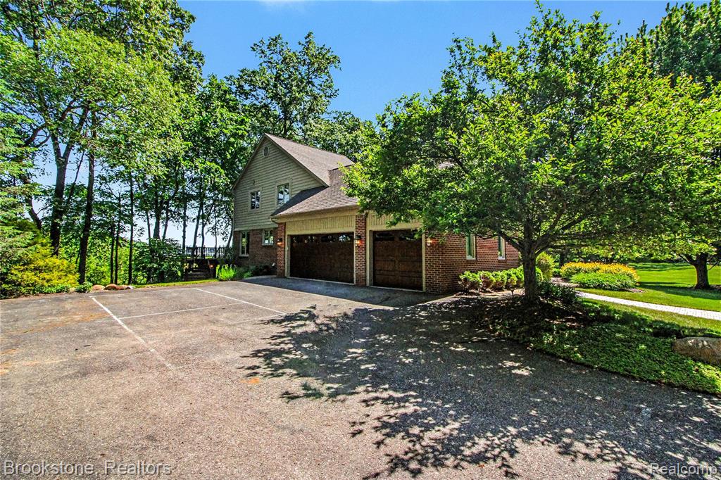 12170 Shaffer Road Davisburg, MI 48350 - Photo 2 of 38
