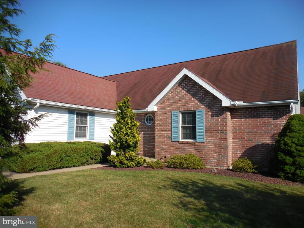 13 Southfield Road Lebanon, PA 17042 - Photo 4 of 20 Gallery Image 4