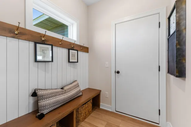 $899,900 | 19533 Hamburg Avenue, Lakeville, MN 55044