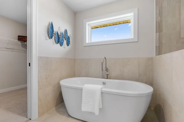 $899,900 | 19533 Hamburg Avenue, Lakeville, MN 55044