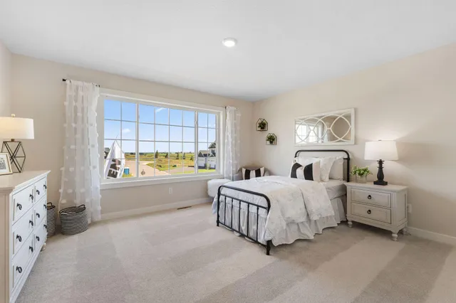 $899,900 | 19533 Hamburg Avenue, Lakeville, MN 55044