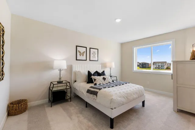 $899,900 | 19533 Hamburg Avenue, Lakeville, MN 55044