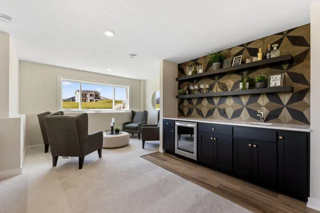 $899,900 | 19533 Hamburg Avenue, Lakeville, MN 55044