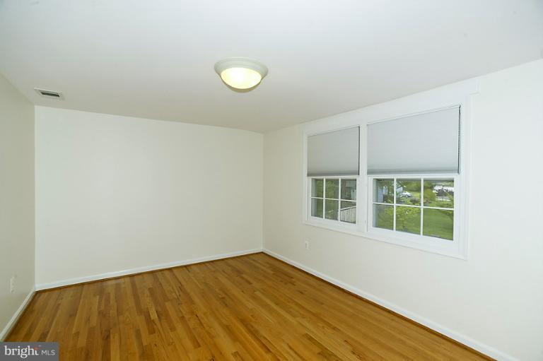 13809 Bethpage Lane Silver Spring, MD 20906 - Photo 27 of 29 Bedroom #4