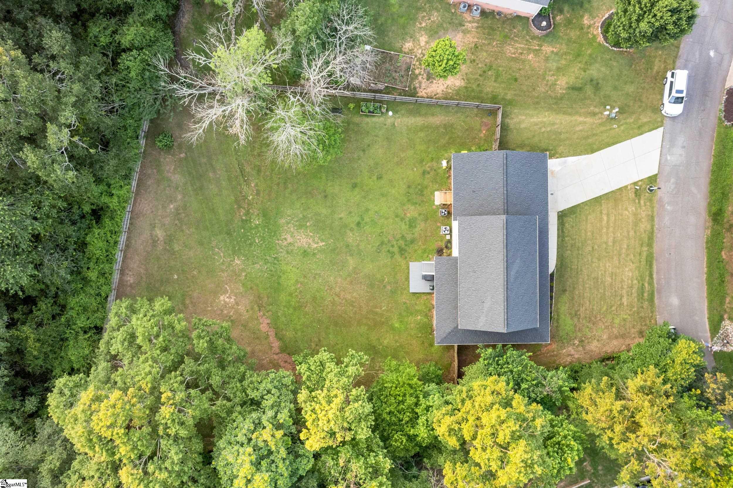 304 Camperdown Court Easley, SC 29642 - Photo 37 of 42 Gallery Image 37