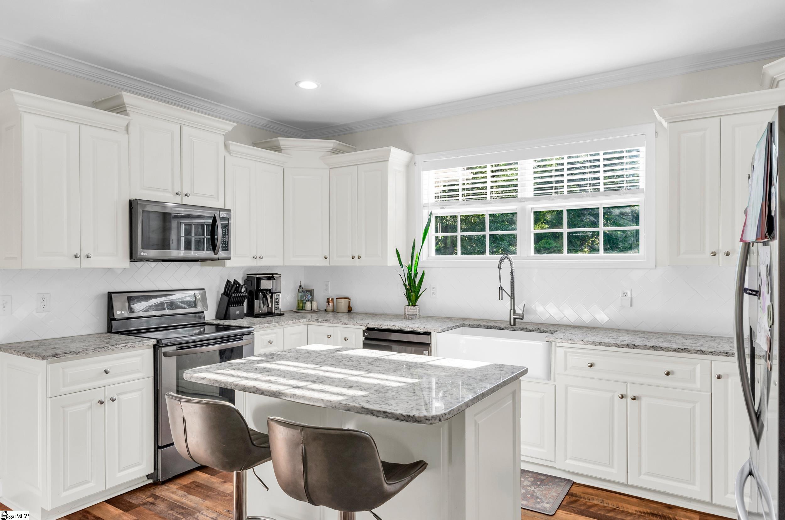 304 Camperdown Court Easley, SC 29642 - Photo 9 of 42 Gallery Image 9