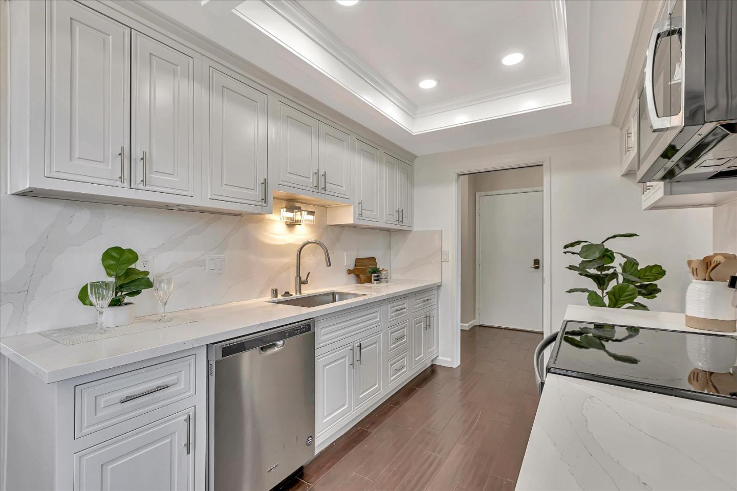 22330 Homestead Road, Unit 106 Cupertino, CA 95014 - Photo 8 of 20 Gallery Image 8