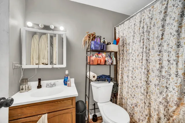 $259,999 | 1269 Court D, Hanover Park, IL 60133