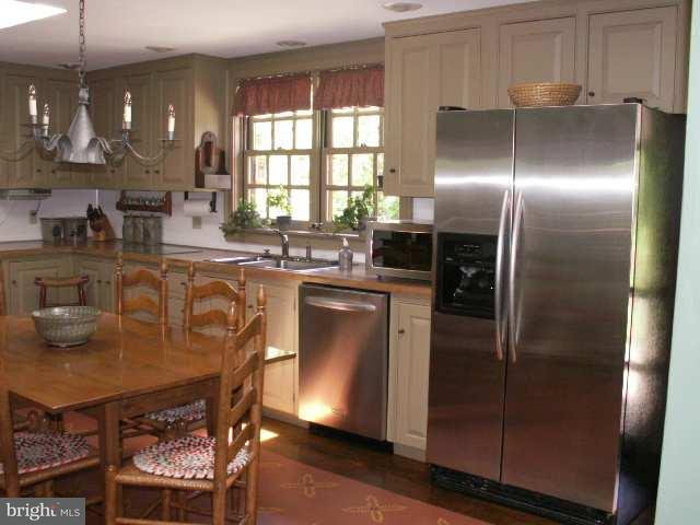 135 Log Cabin Road Newville, PA 17241 - Photo 11 of 25 Gallery Image 11