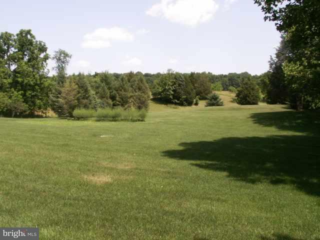 135 Log Cabin Road Newville, PA 17241 - Photo 8 of 25 Gallery Image 8