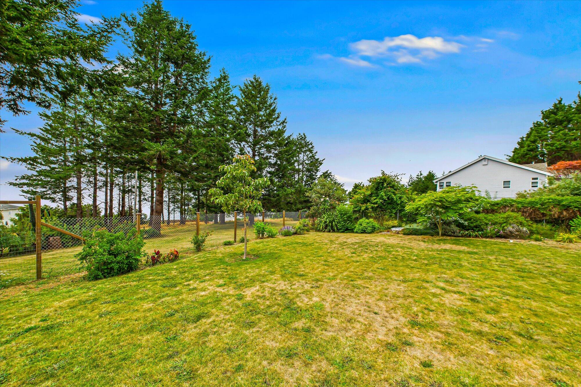 341 Seafoam Road Whitethorn, CA 95589 - Photo 46 of 68