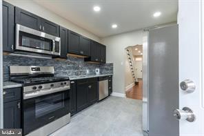2102 South Opal Street Philadelphia, PA 19145 - Photo 13 of 24