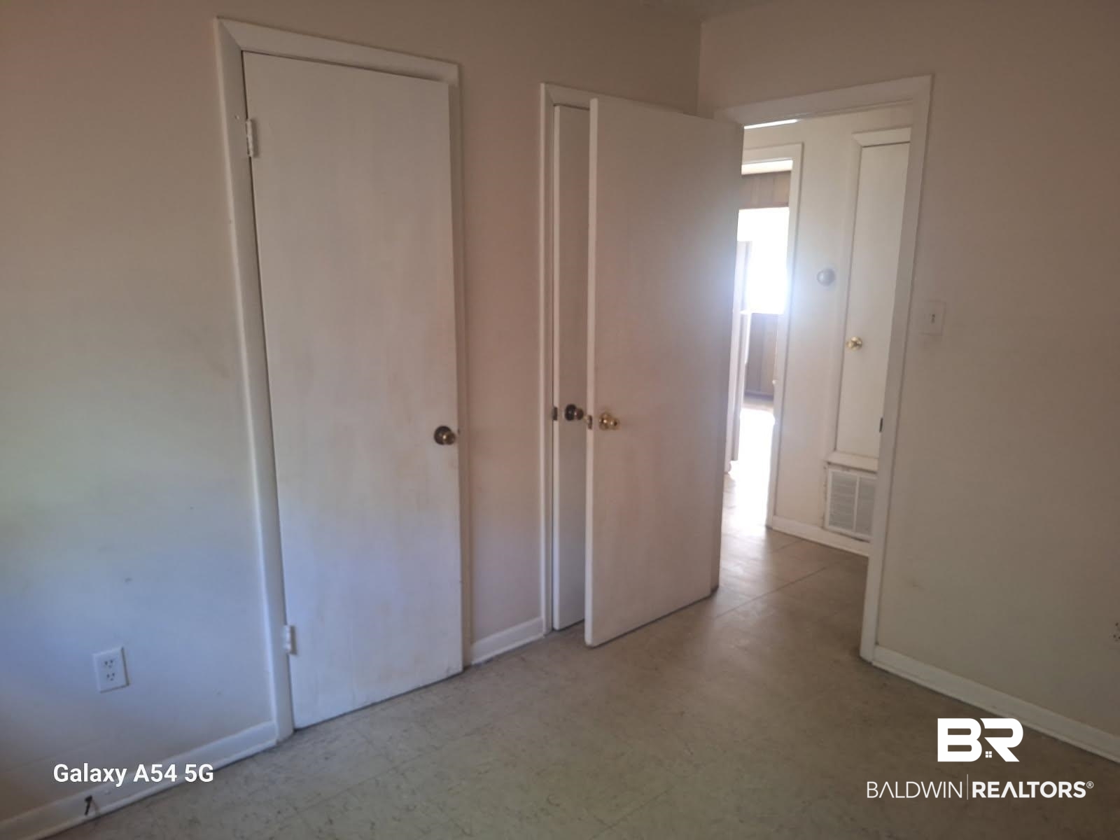 2211 Wolf Ridge Road, Unit B Mobile, AL 36618 - Photo 4 of 6 Bedroom
