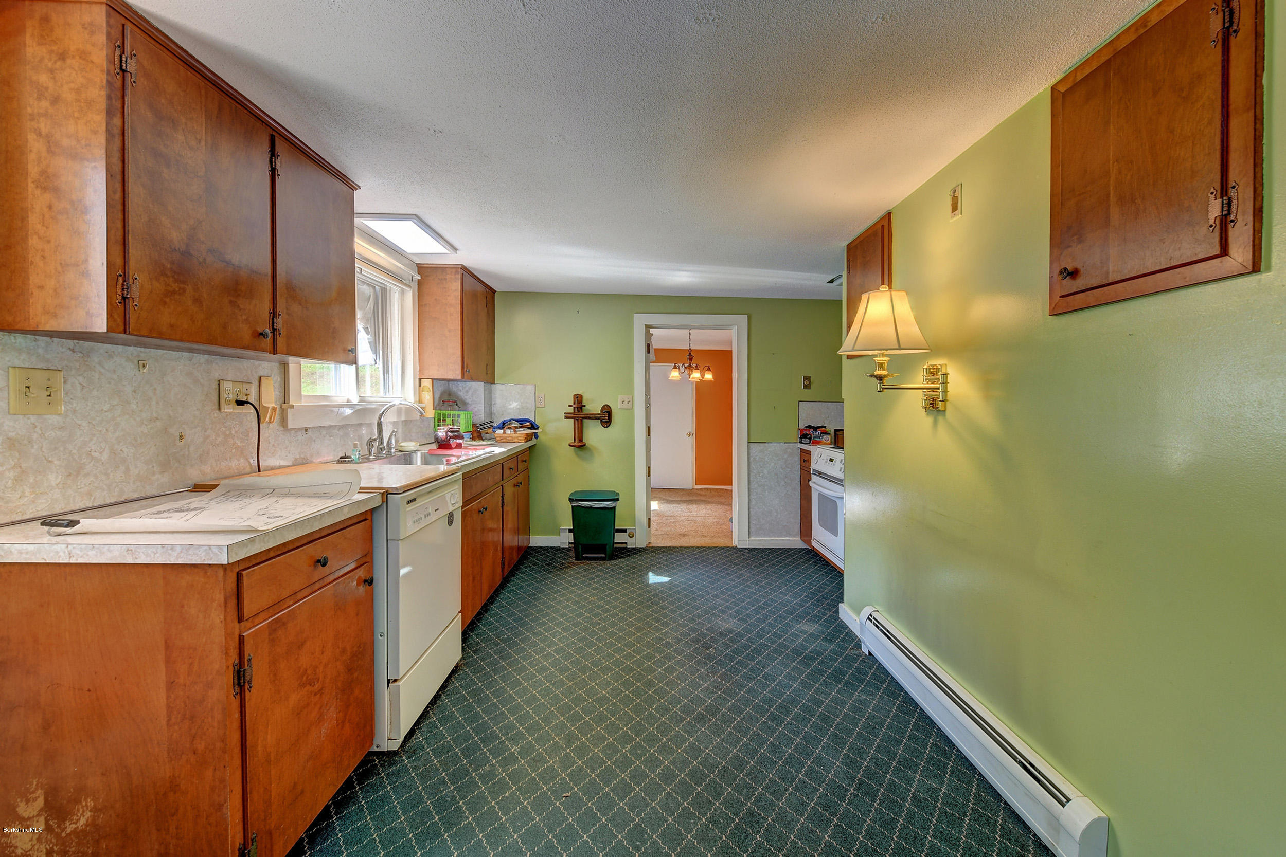 52 Glendale Road Stockbridge, MA 01236 - Photo 14 of 37 222 Kitchen