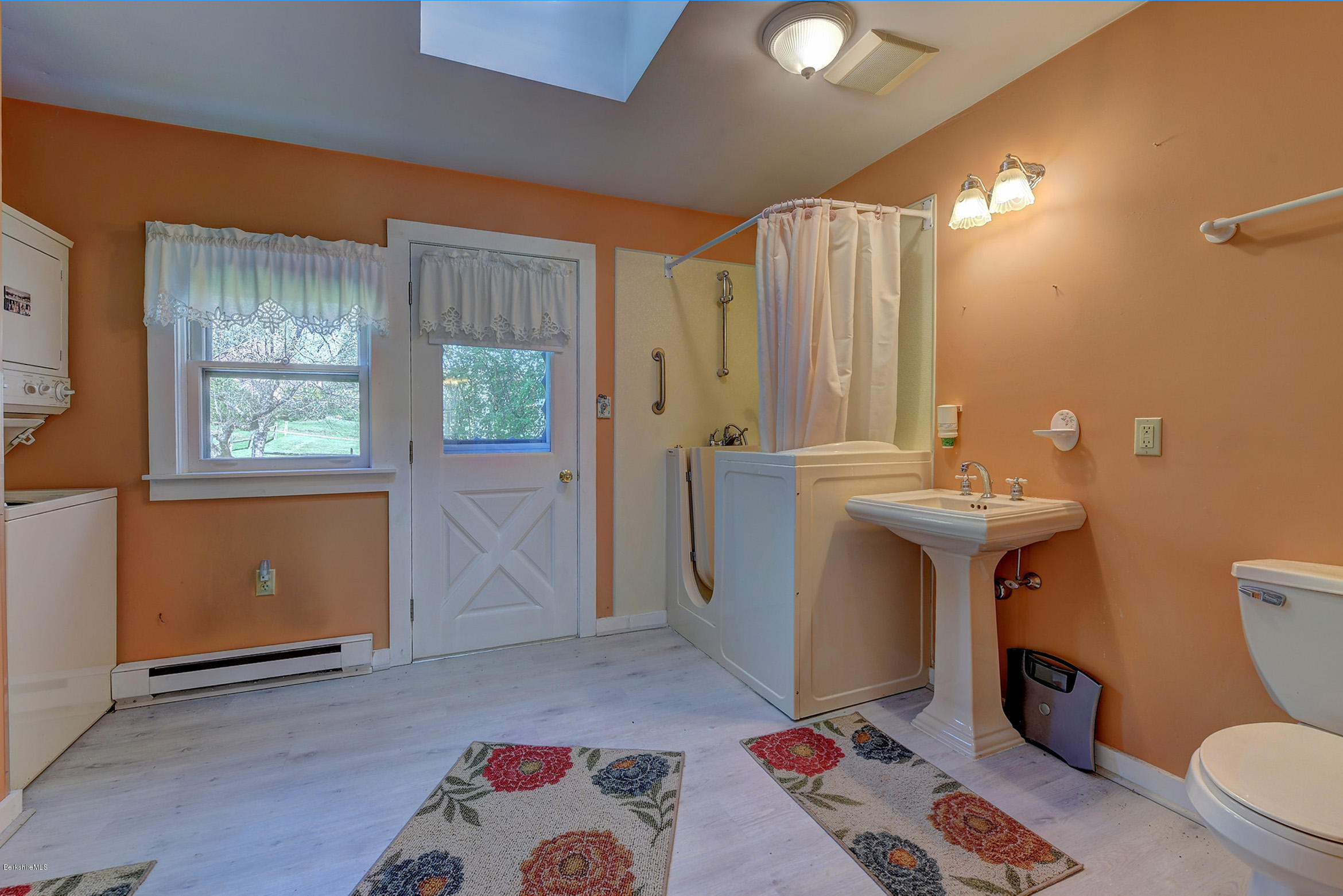 52 Glendale Road Stockbridge, MA 01236 - Photo 20 of 37 242 Bath & Laundry Room